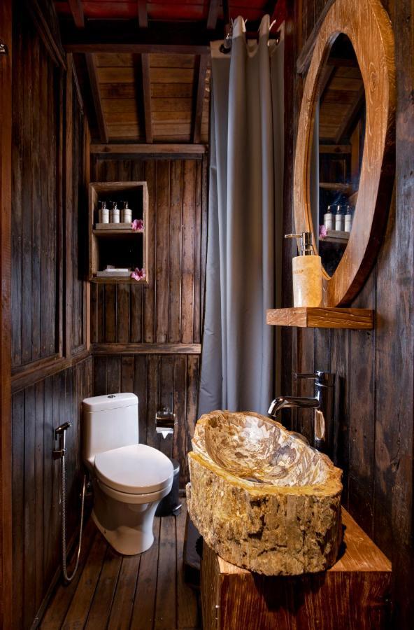 Abian Taksu Suite & Villas 뜨갈랄랑 외부 사진