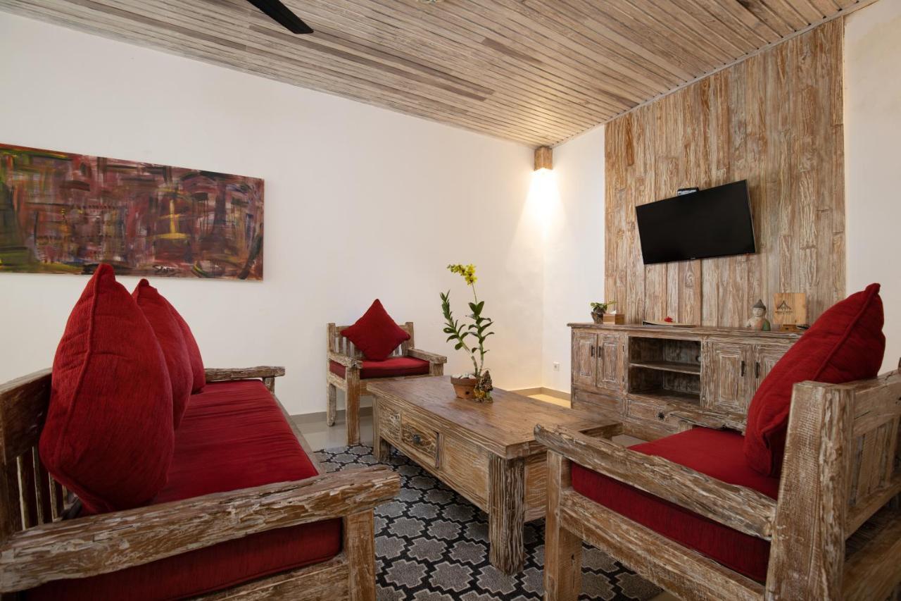 Abian Taksu Suite & Villas 뜨갈랄랑 외부 사진