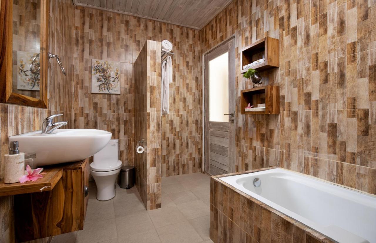 Abian Taksu Suite & Villas 뜨갈랄랑 외부 사진